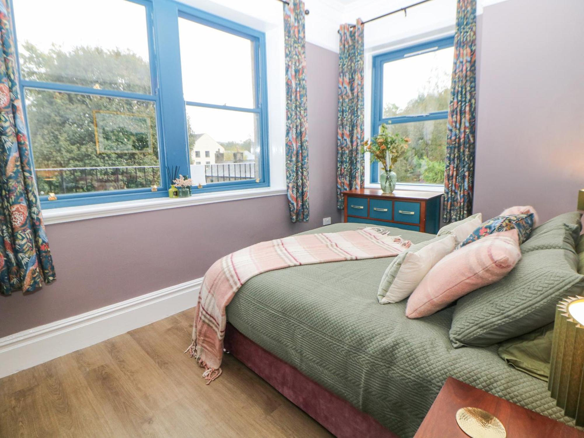 Blue Ron'S Villa Birch Vale Luaran gambar