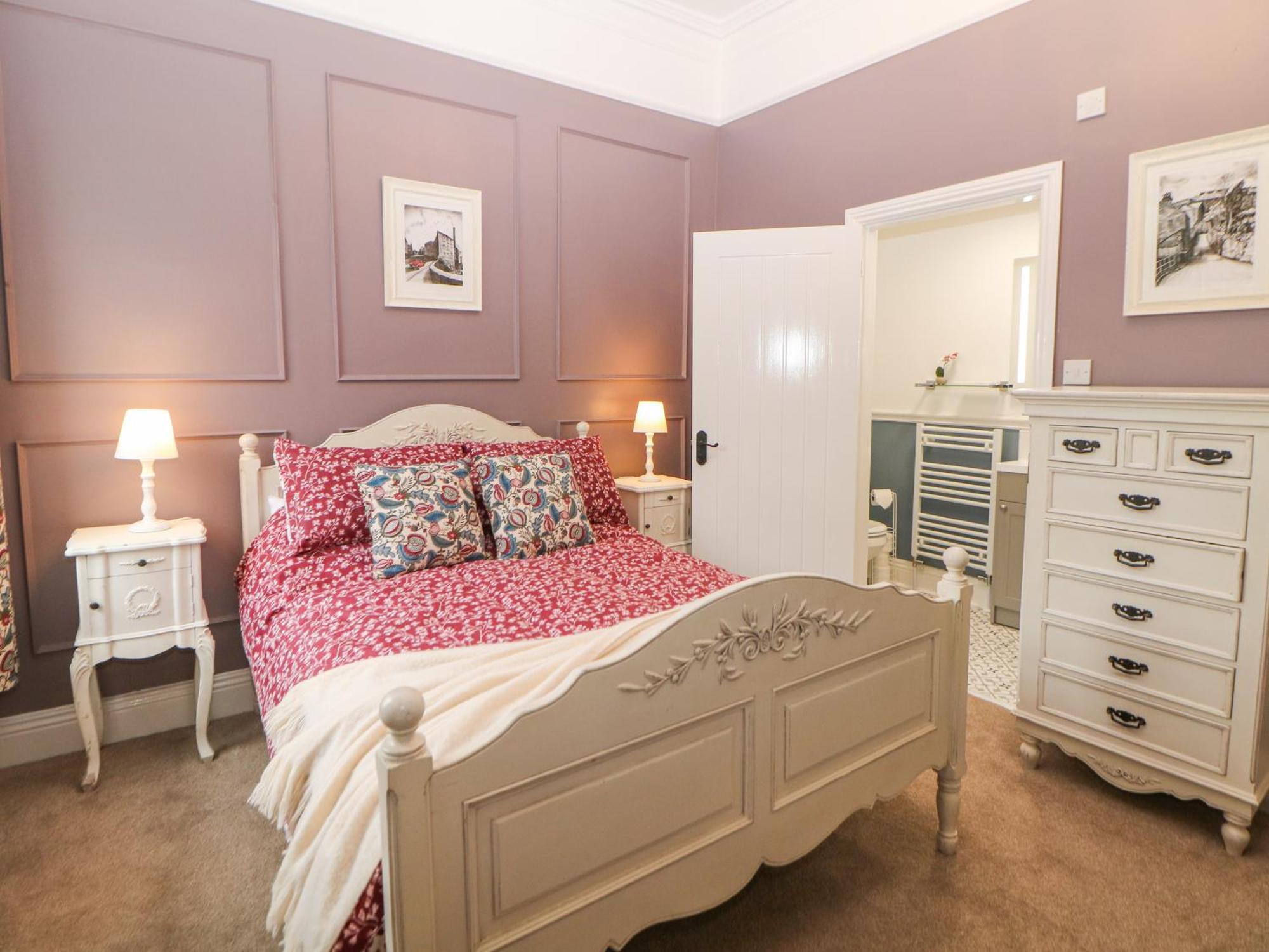 Blue Ron'S Villa Birch Vale Luaran gambar